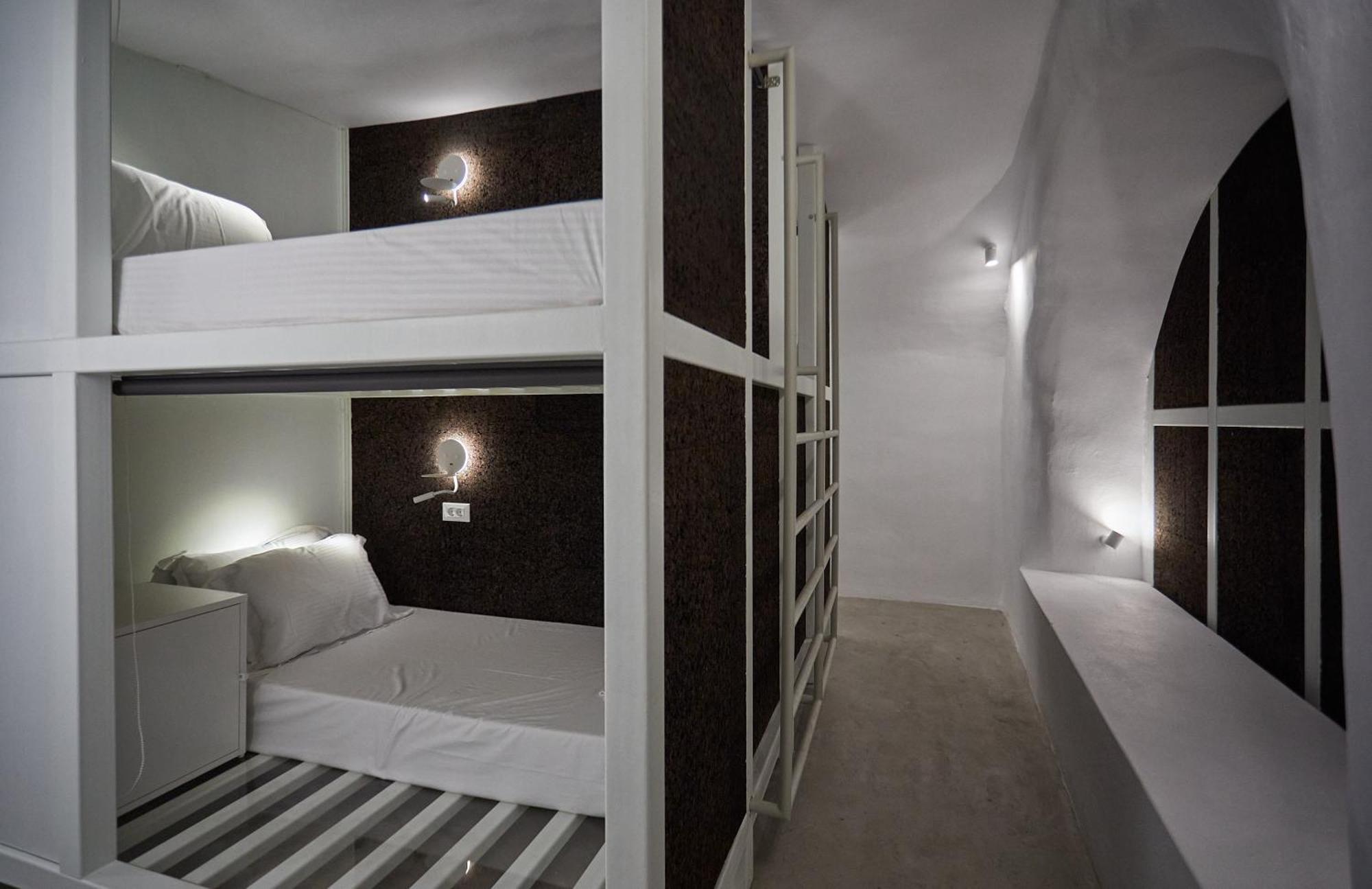 Hostel 16 Oia 外观 照片