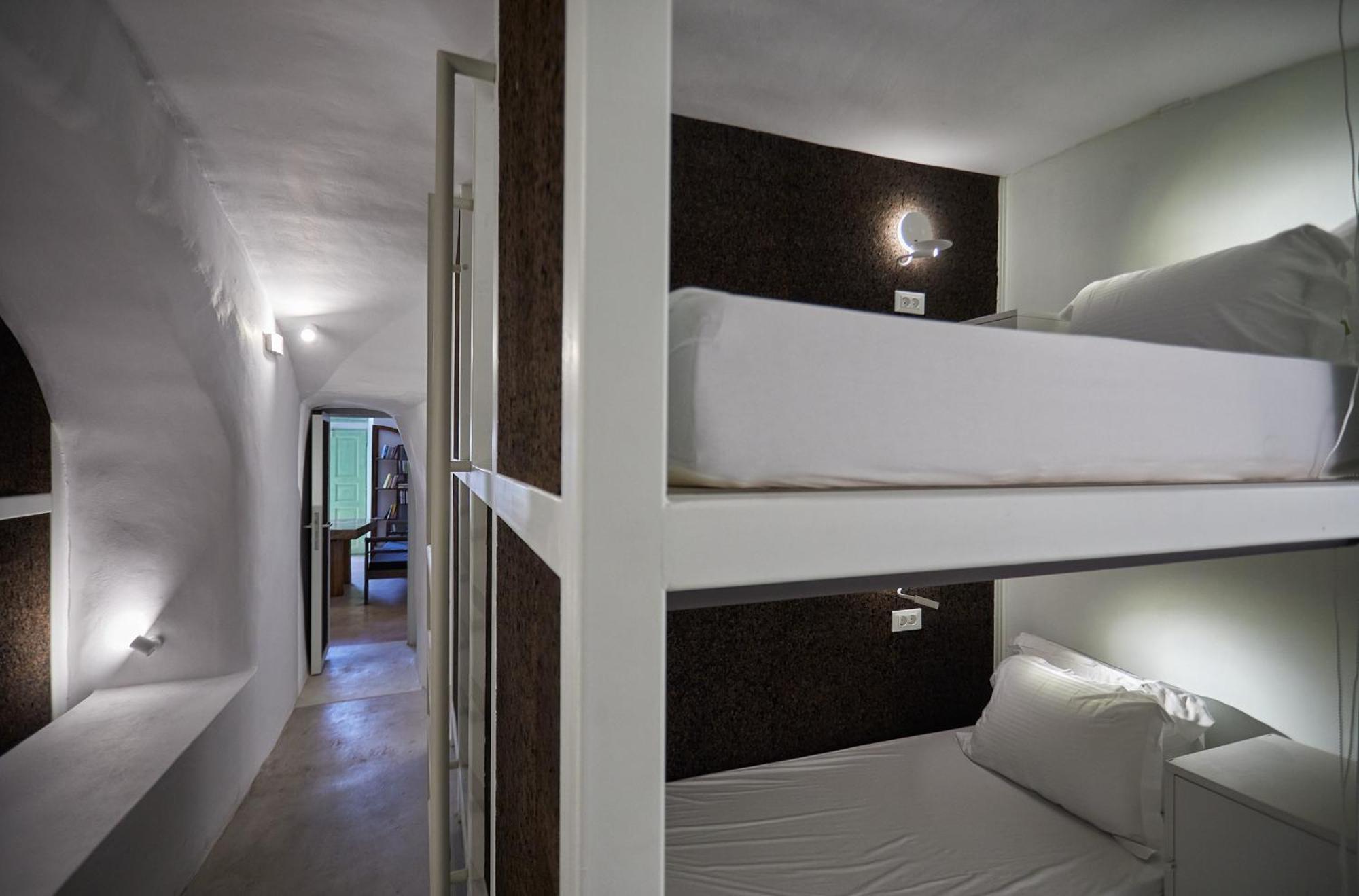 Hostel 16 Oia 外观 照片
